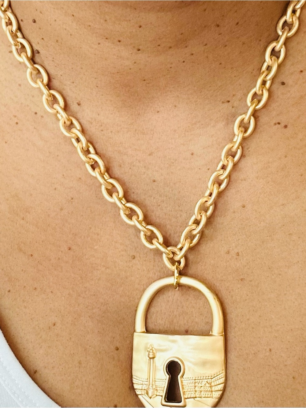 Gold Padlock Pendant Chain Necklace - Women's Jewelry